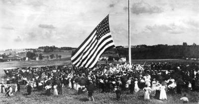 Flag raising at Elizabethtown