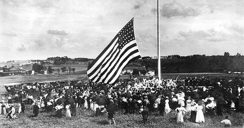 Flag raising at Elizabethtown