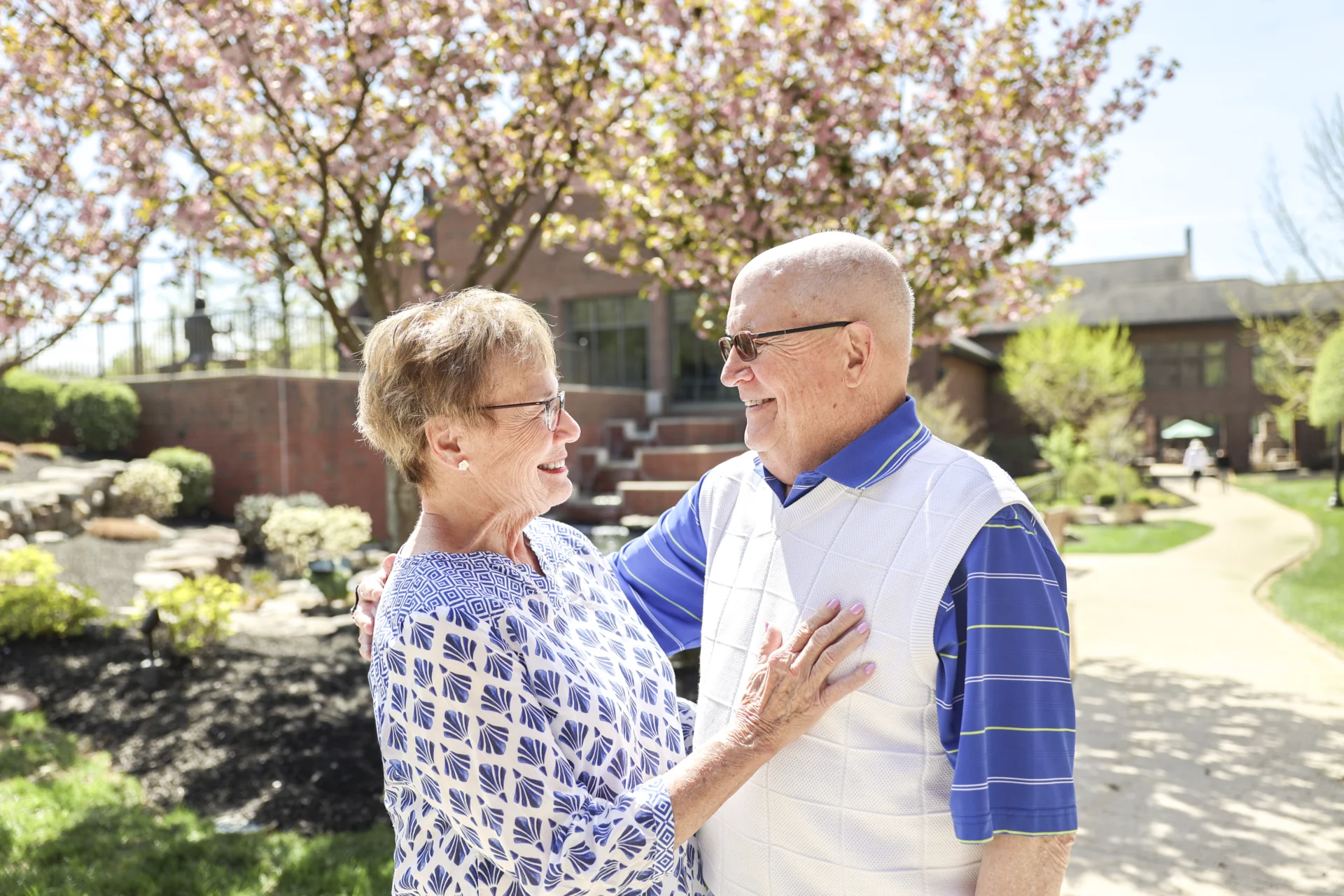 Read article 'Finding the Right Level of Support for Your Lifestyle: Independent Versus Assisted Living'